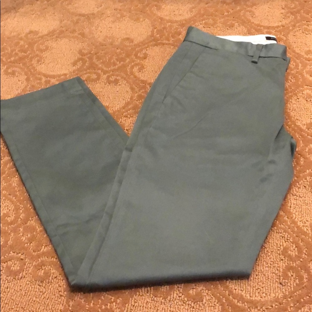 Men’s Chino Pants